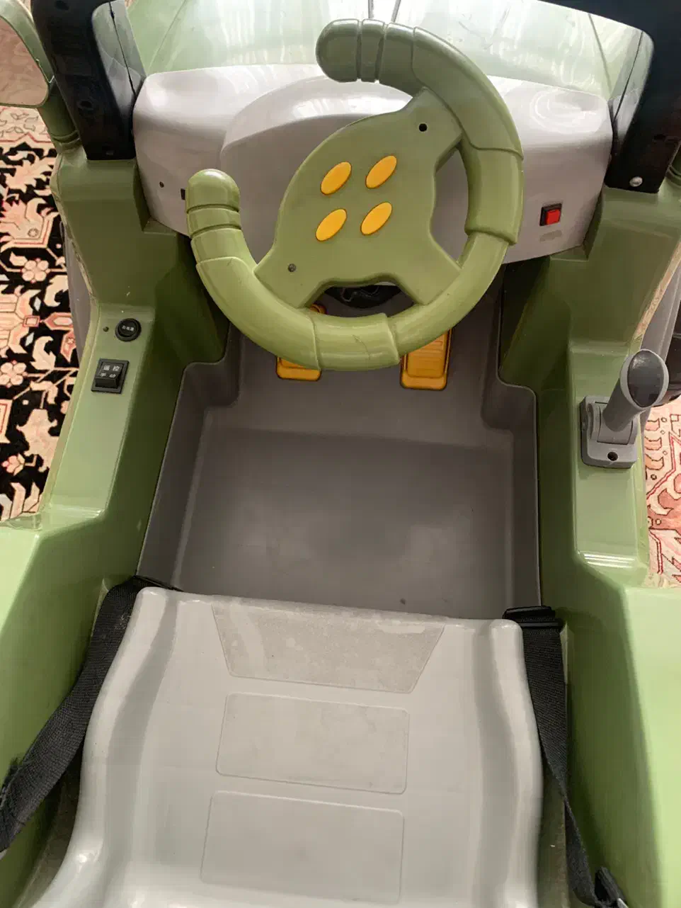 ماشین شارژی|اسباببازی بچه|مشهد, سجاد شهر|دیوار