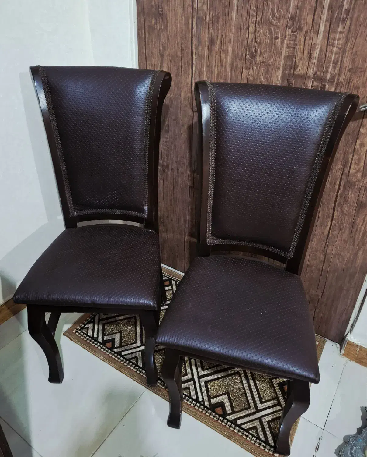 فروش فوری میز نهار خوری ۴ نفره کم جا|میز و صندلی غذاخوری|رشت, امین الضرب|دیوار