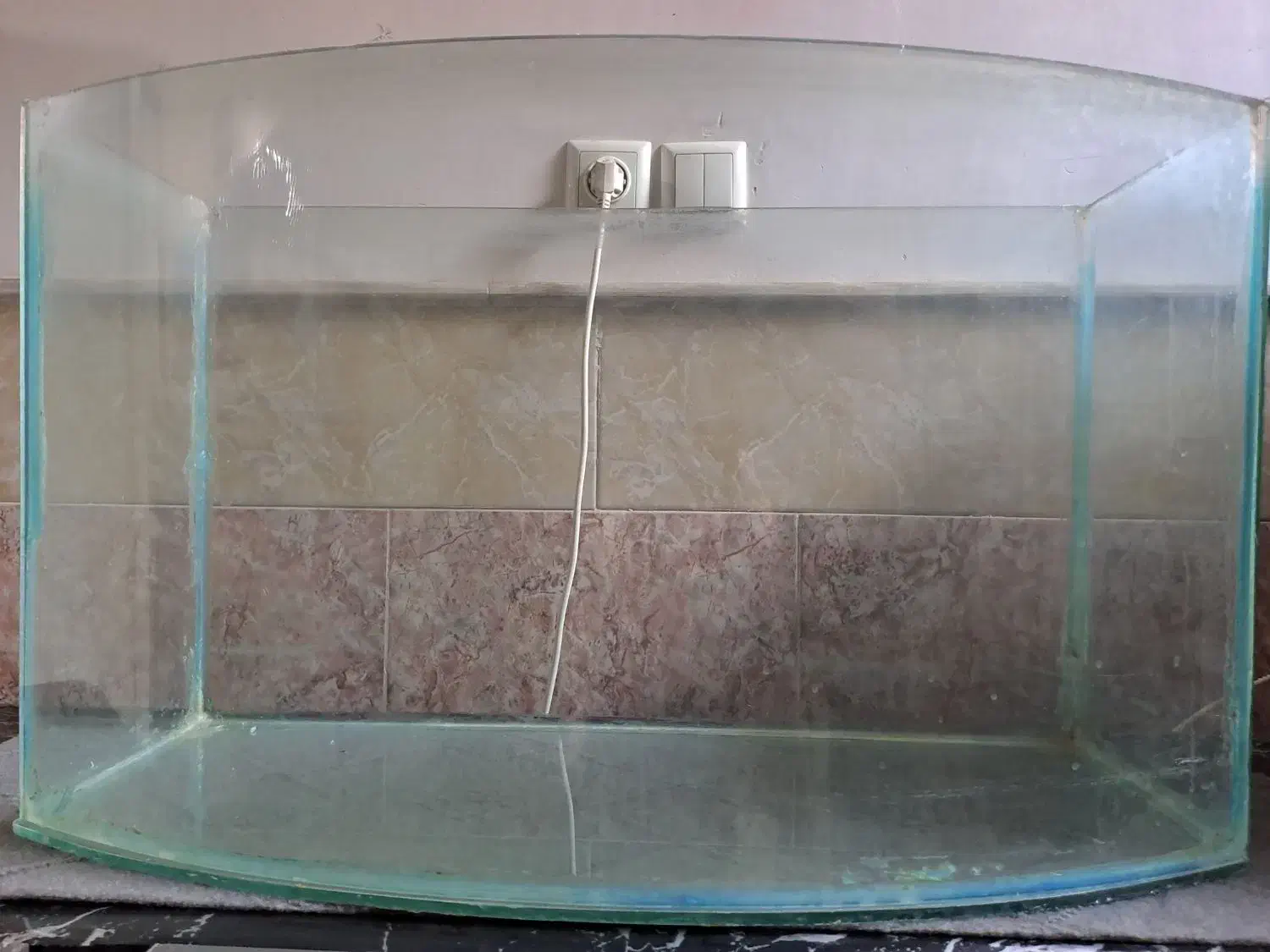 آکواریوم نماخم|ماهی|قم, نیروگاه|دیوار