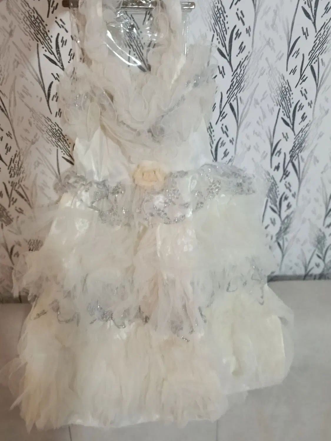 تعدادی لباس بچه گانه نو زیر قیمت 200هزار|کفش و لباس بچه|کرمانشاه, |دیوار