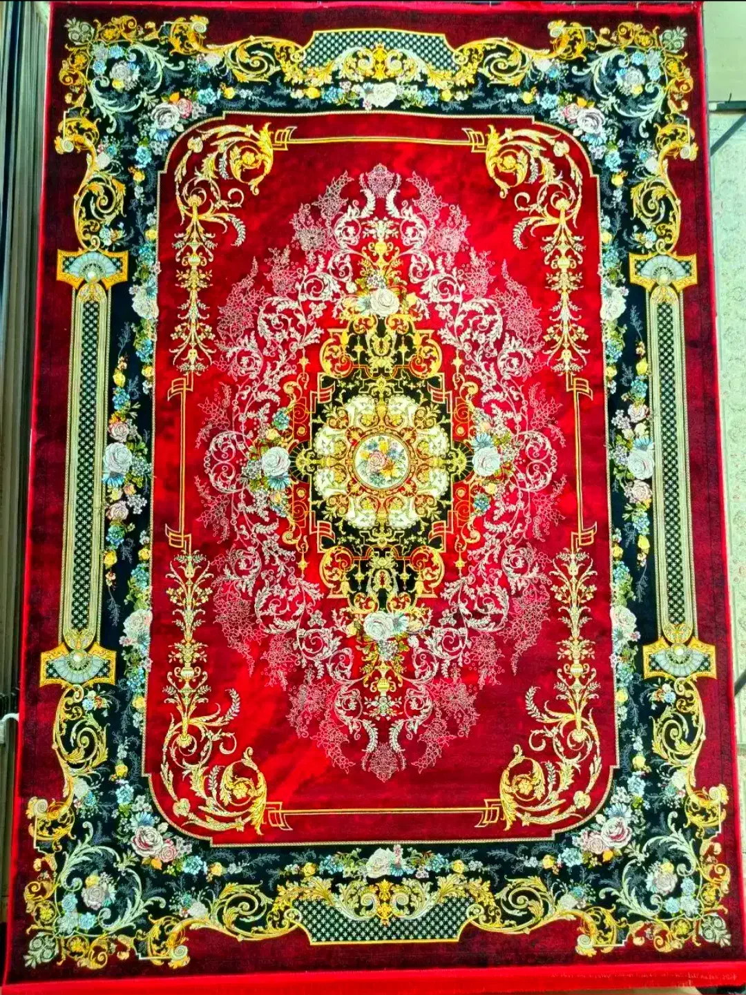 فرش ویکتور ۱۲۰۰شانه نقش یاقوت لاکی ۱۲متری چکی|فرش|اصفهان, هفتون|دیوار