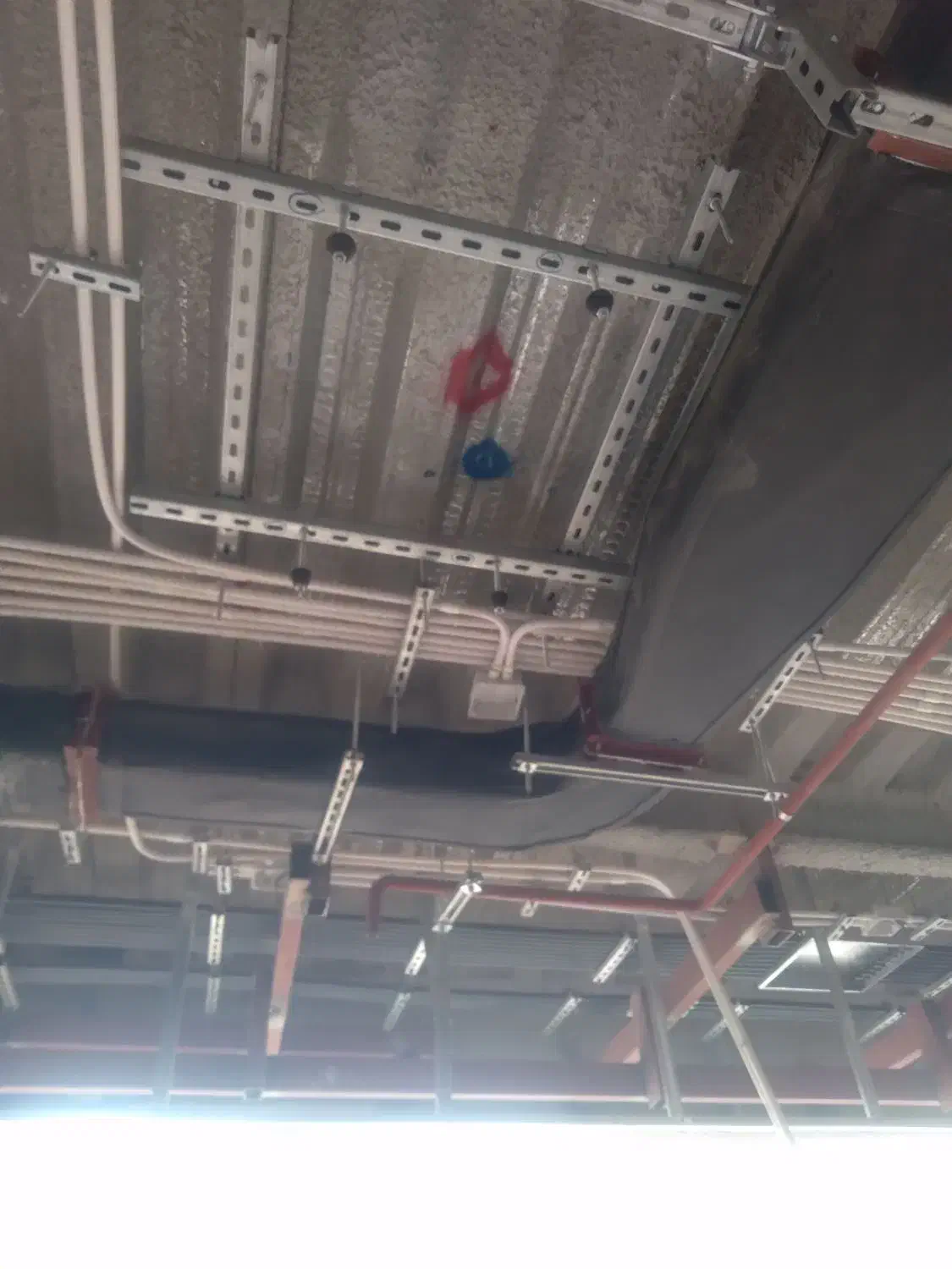 استخدام لوله کش و کارگر ساده|استخدام معماری، عمران و ساختمانی|دزفول, |دیوار