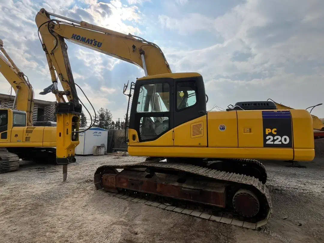 بیل میکانیکی کوماتسو|خودرو سنگین|اسلامشهر, بهرام آباد|دیوار