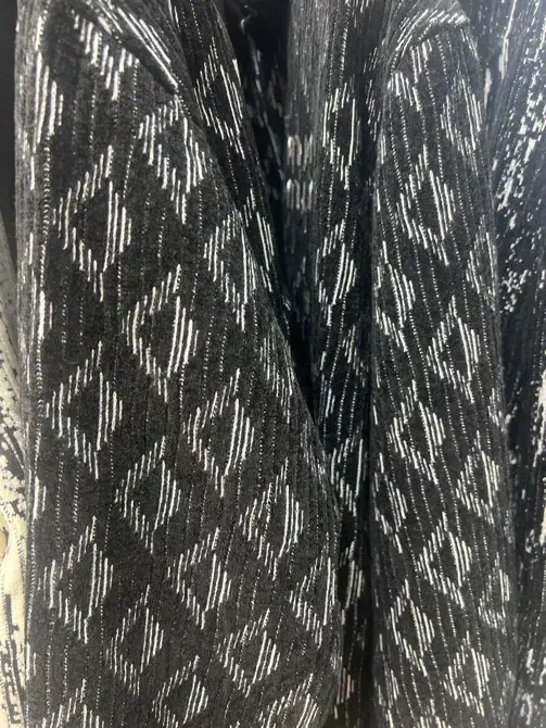 نیاز به فروشنده|استخدام بازاریابی و فروش|یزد, |دیوار