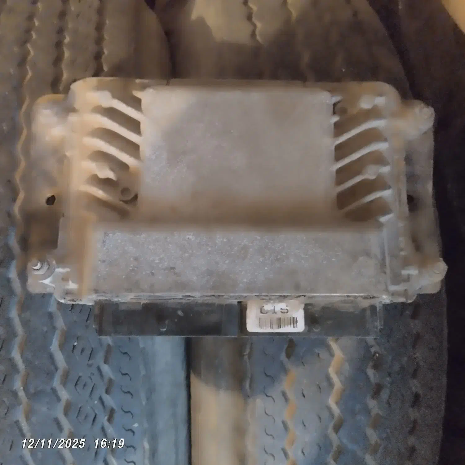 ایسویو کاملآ سالم به شرط|قطعات یدکی و لوازم جانبی|فریدونشهر, |دیوار