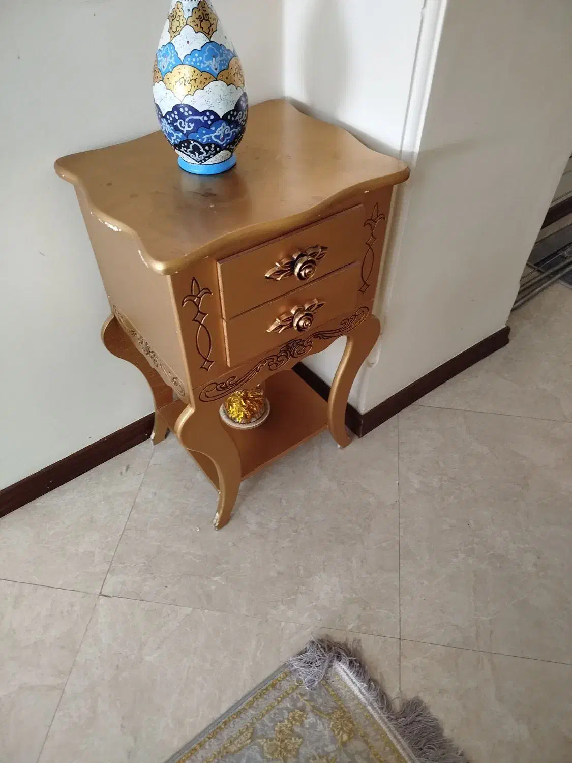 میز تلفن|میز تلفن|بومهن, |دیوار