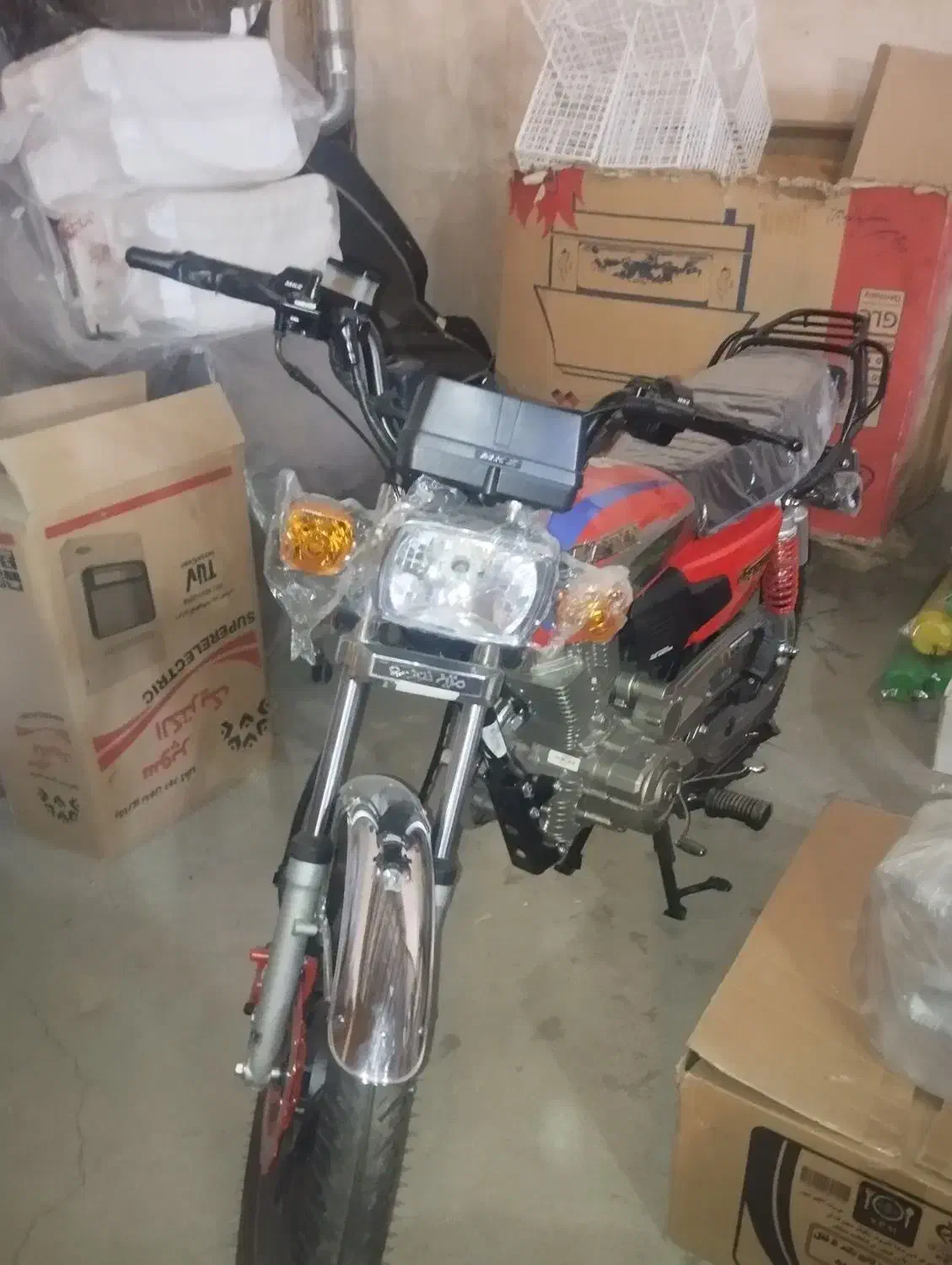 موتور 200 متین خشک خشک|موتورسیکلت|بروجرد, |دیوار