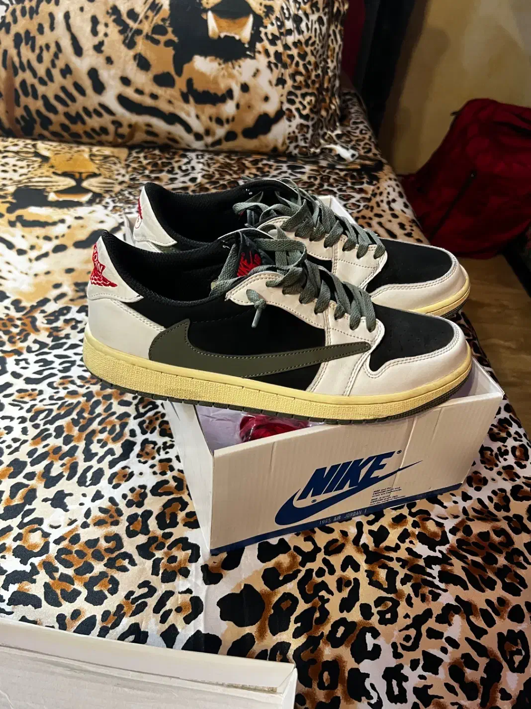 کتونی نایک ترویس|کیف، کفش، کمربند|ورامین, ورامین|دیوار