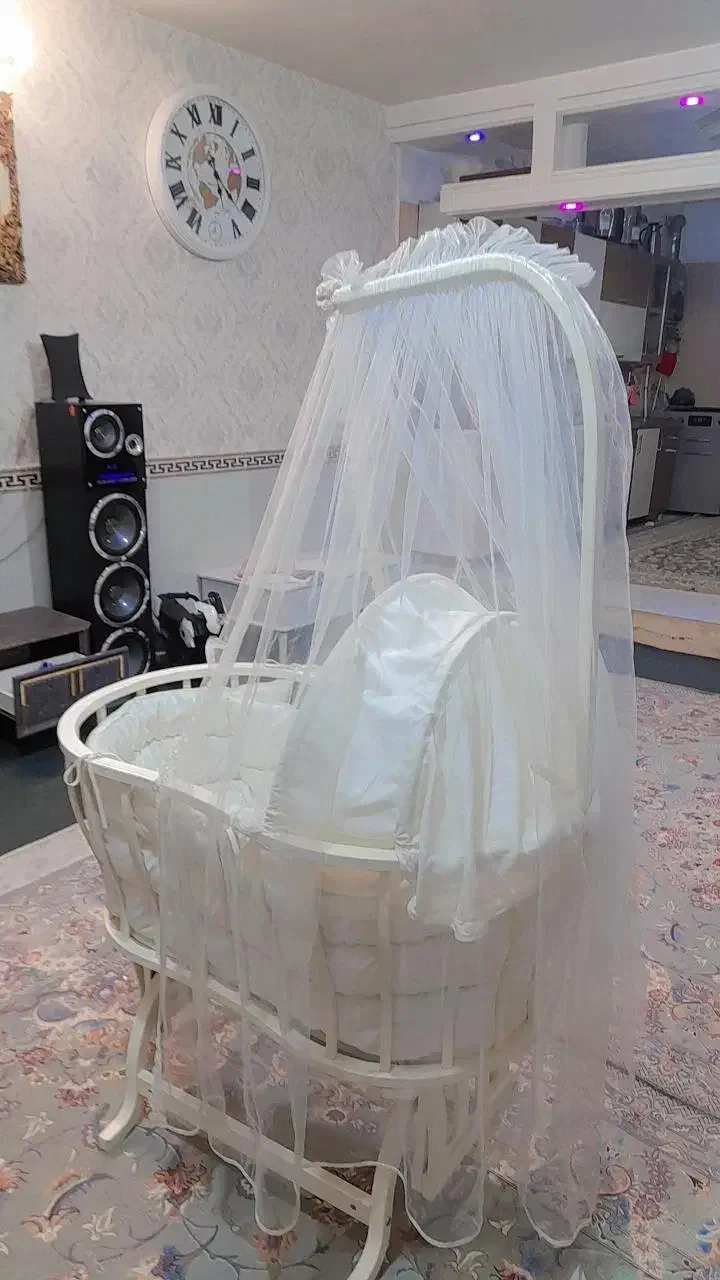 گهواره کودک|تخت و صندلی بچه|ماهدشت, |دیوار