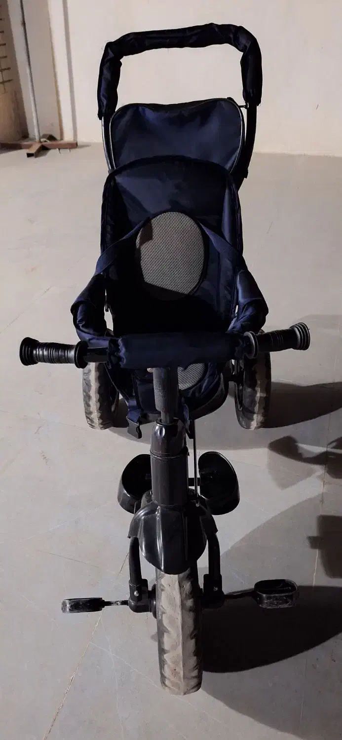 سه چرخه تا شو در حد نو|دوچرخه، اسکیت، اسکوتر|شاهینشهر, شهرک گلدیس|دیوار