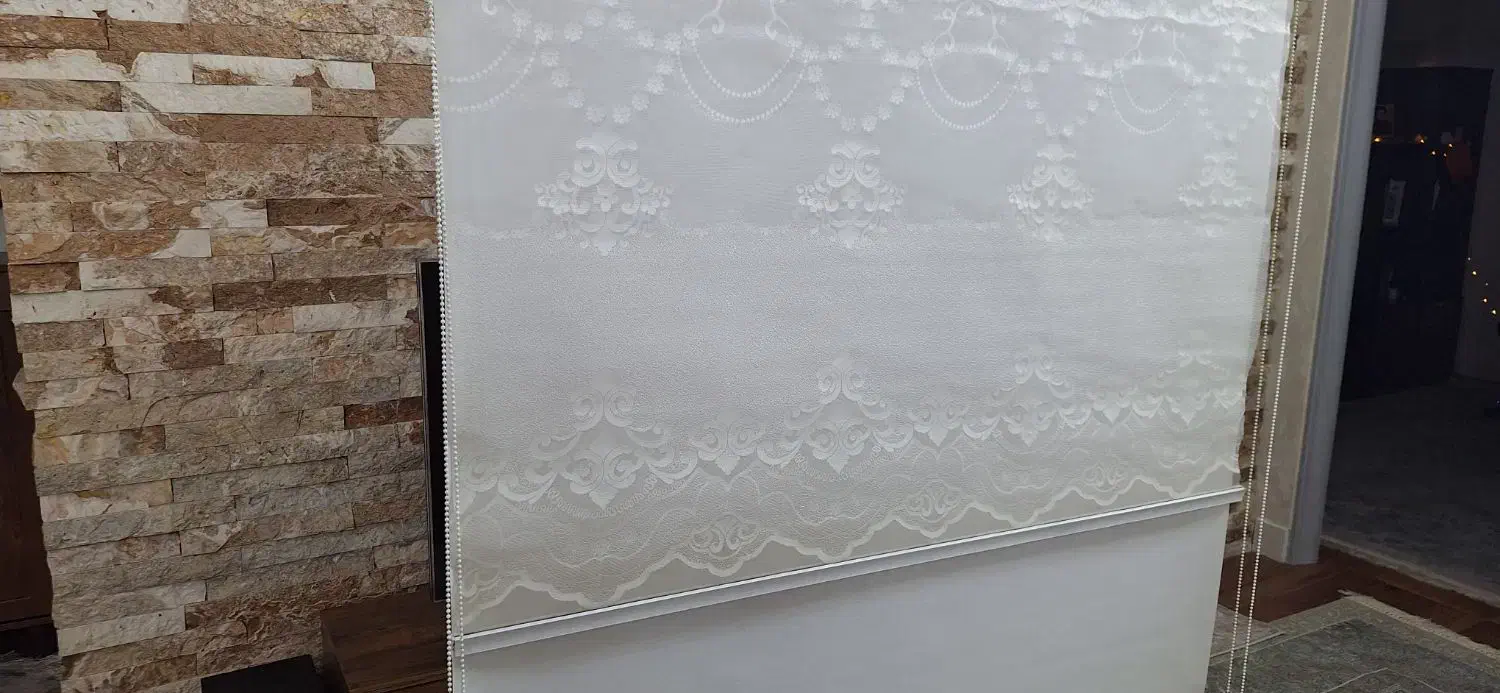 پرده زبرا دولایه شب و روز گلدار|پرده، رانر، رومیزی|تهران, هفده شهریور|دیوار