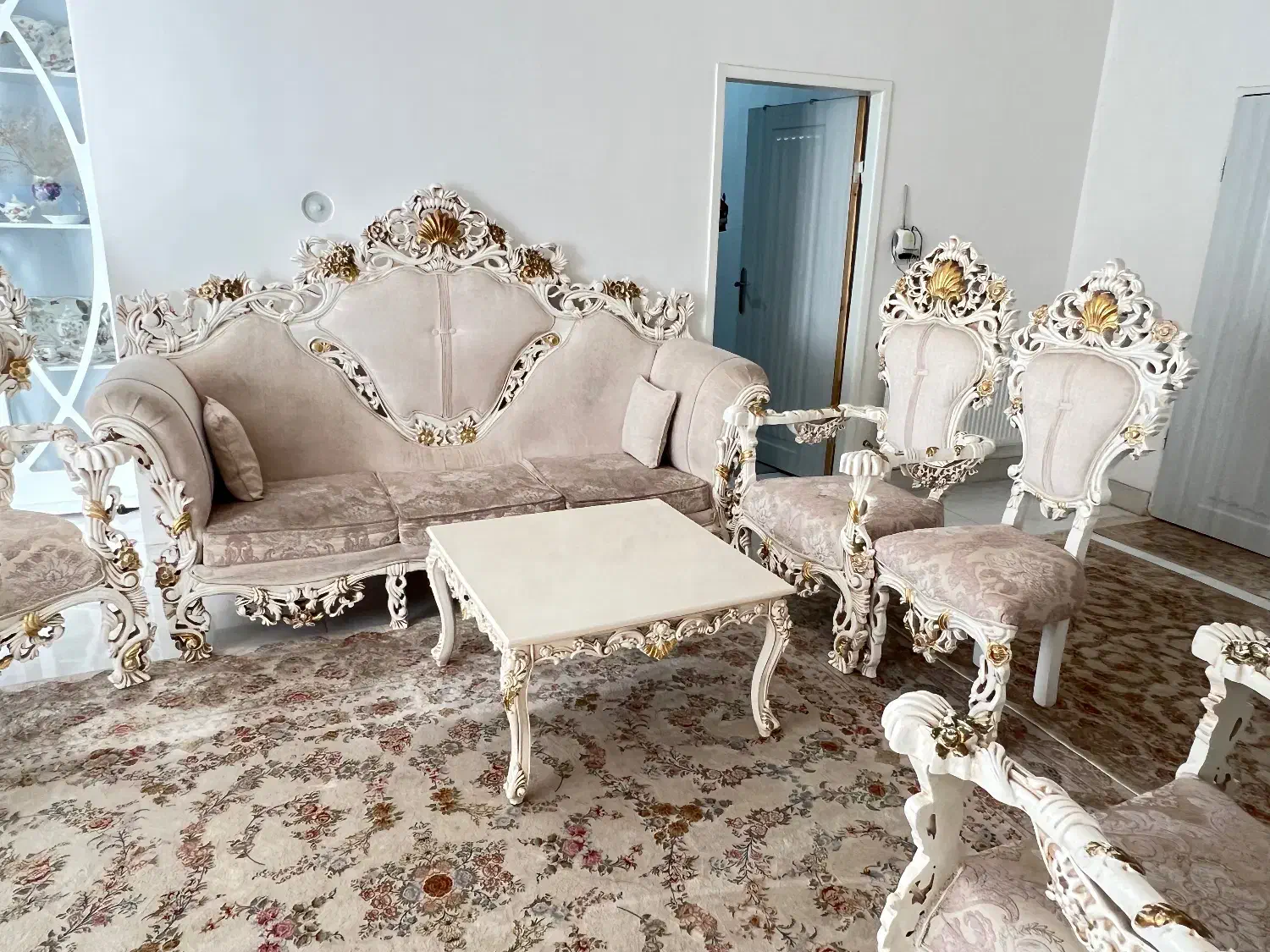 مبل سلطنتی ۹ نفره|مبلمان خانگی و میز عسلی|قائن, |دیوار