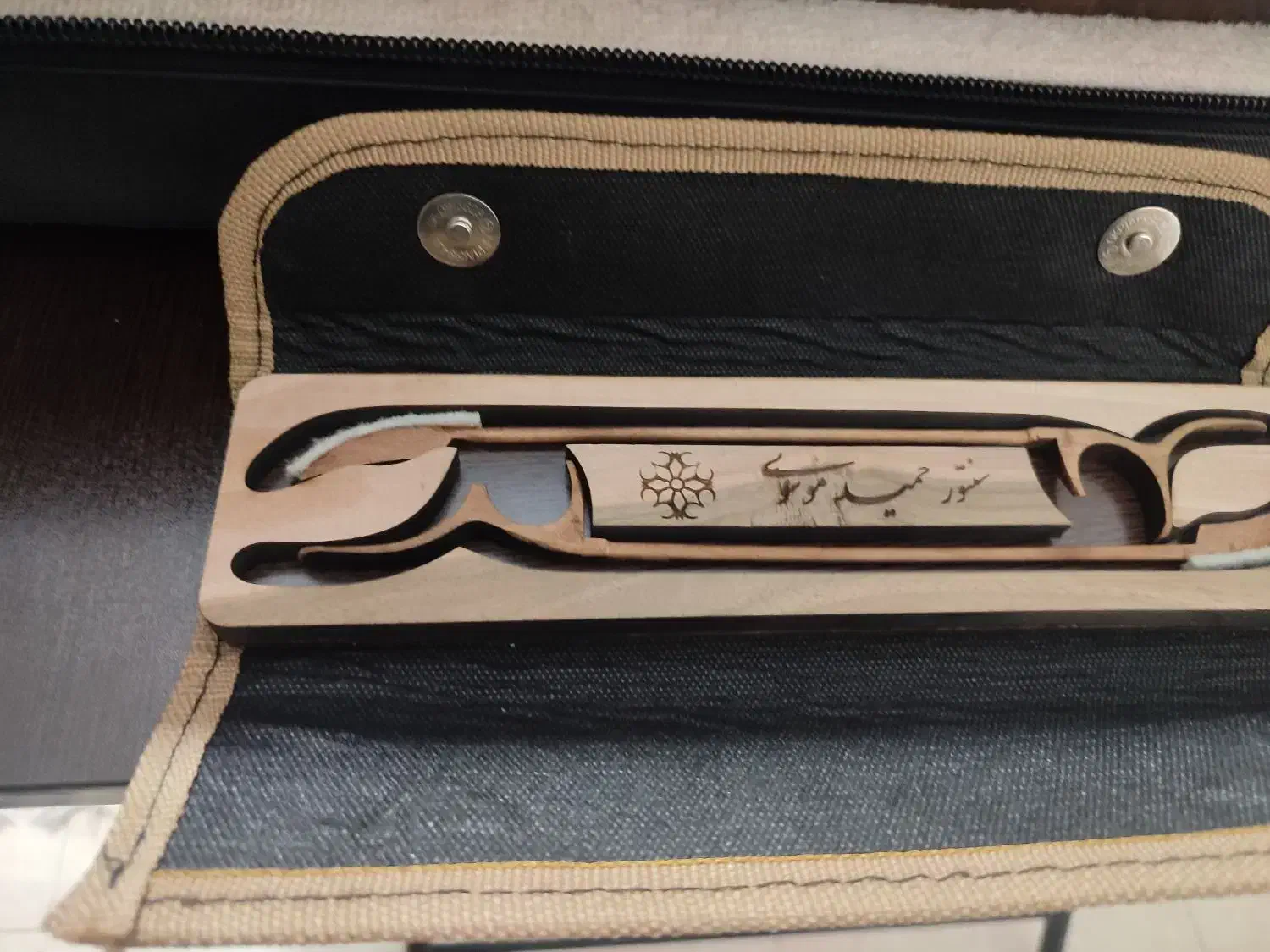 سنتور|سازهای سنتی|قدس, شهرک فرزان|دیوار