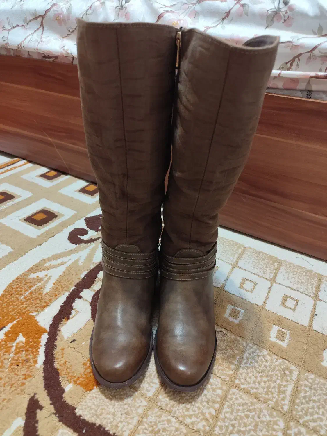 چکمه بلند|کیف، کفش، کمربند|یزد, |دیوار