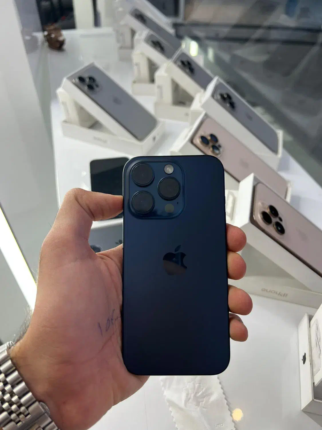 ایفون 15پرو|موبایل|شیراز, زند|دیوار