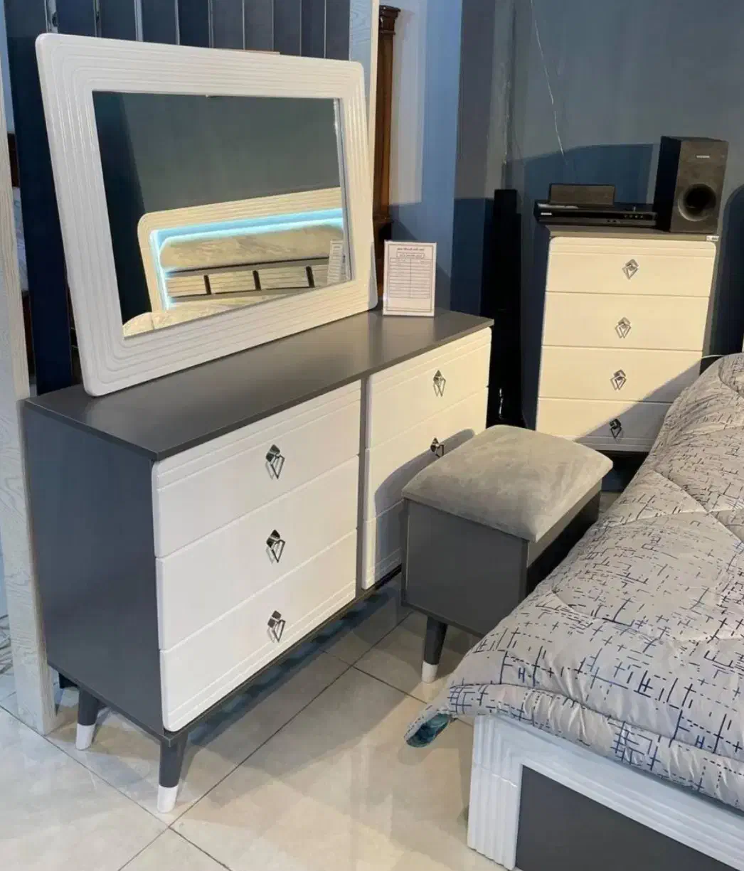 سرویس خواب مدل گیل دار 2|تخت و سرویس خواب|رشت, ولکس|دیوار