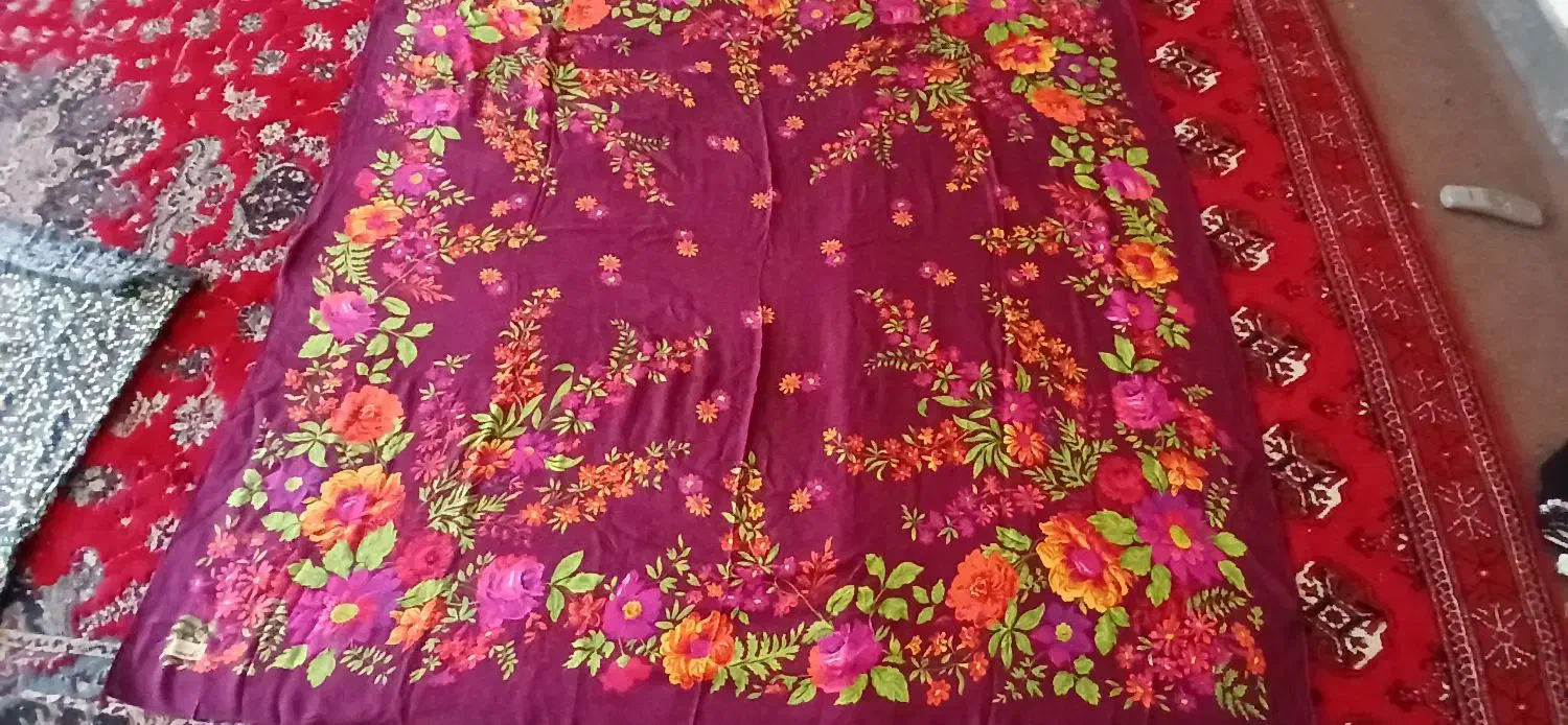 چارقد پولینی. کفش.پالتو|لباس|گنبد کاووس, |دیوار