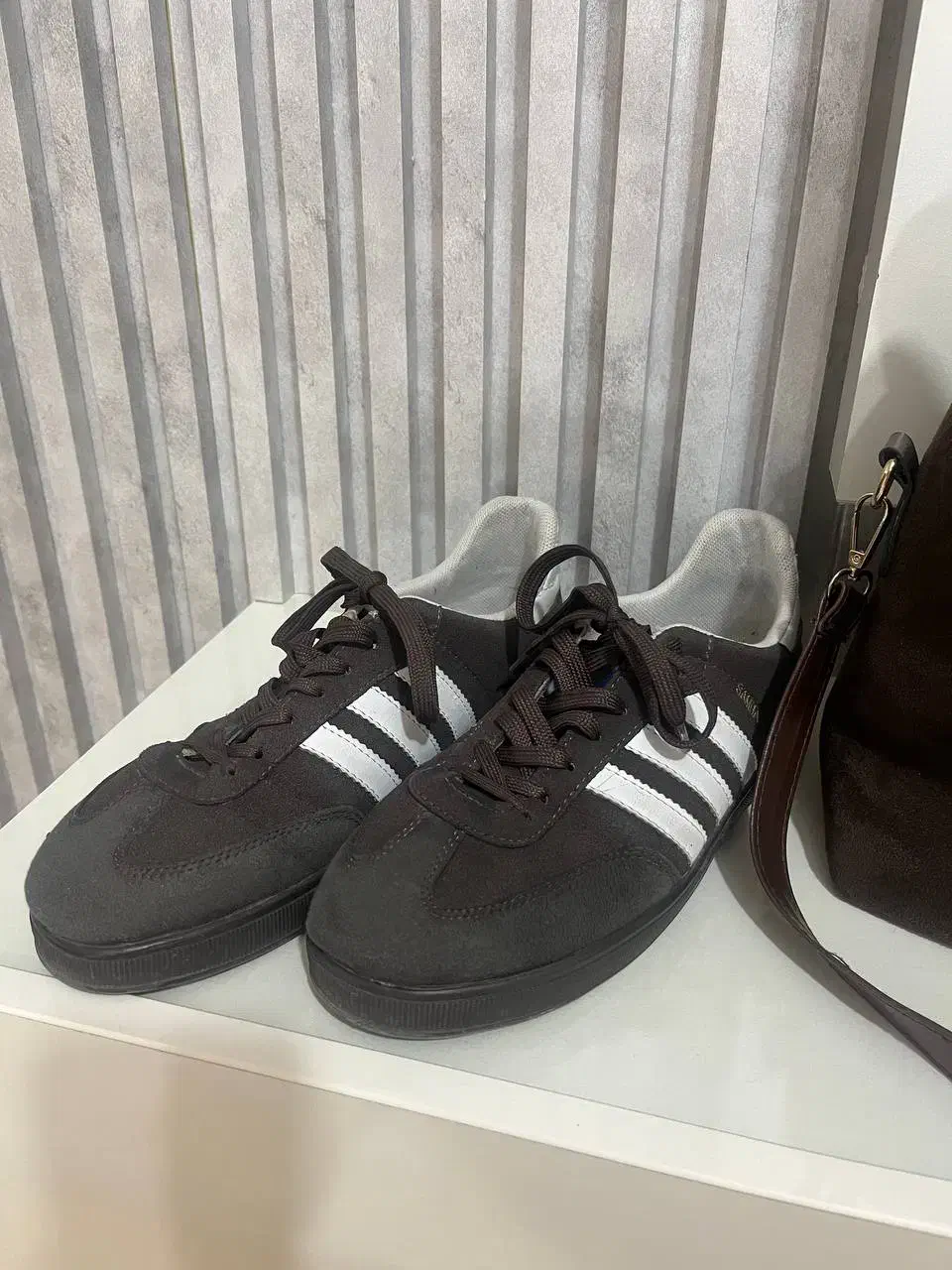 کیف و کفش شیک نو|کیف، کفش، کمربند|ساری, |دیوار