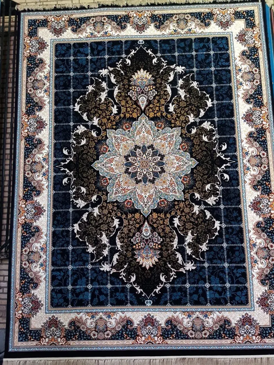 تولیدی ارزانسرای کرج|فرش|کرج, حصارک پایین|دیوار
