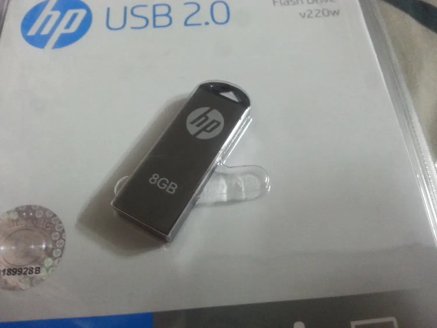 فلش مموری 8 گیگا بایت اج پی اصلی آکبند|قطعات و لوازم جانبی رایانه|تهران, ستارخان|دیوار