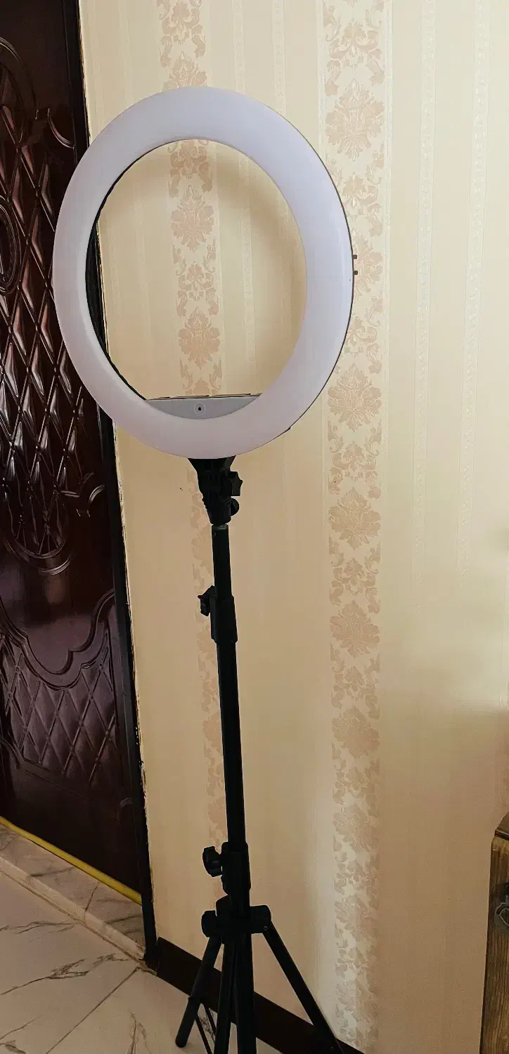 رینگ لایت|دوربین عکاسی و فیلم‌برداری|اصفهان, ملک‌شهر|دیوار