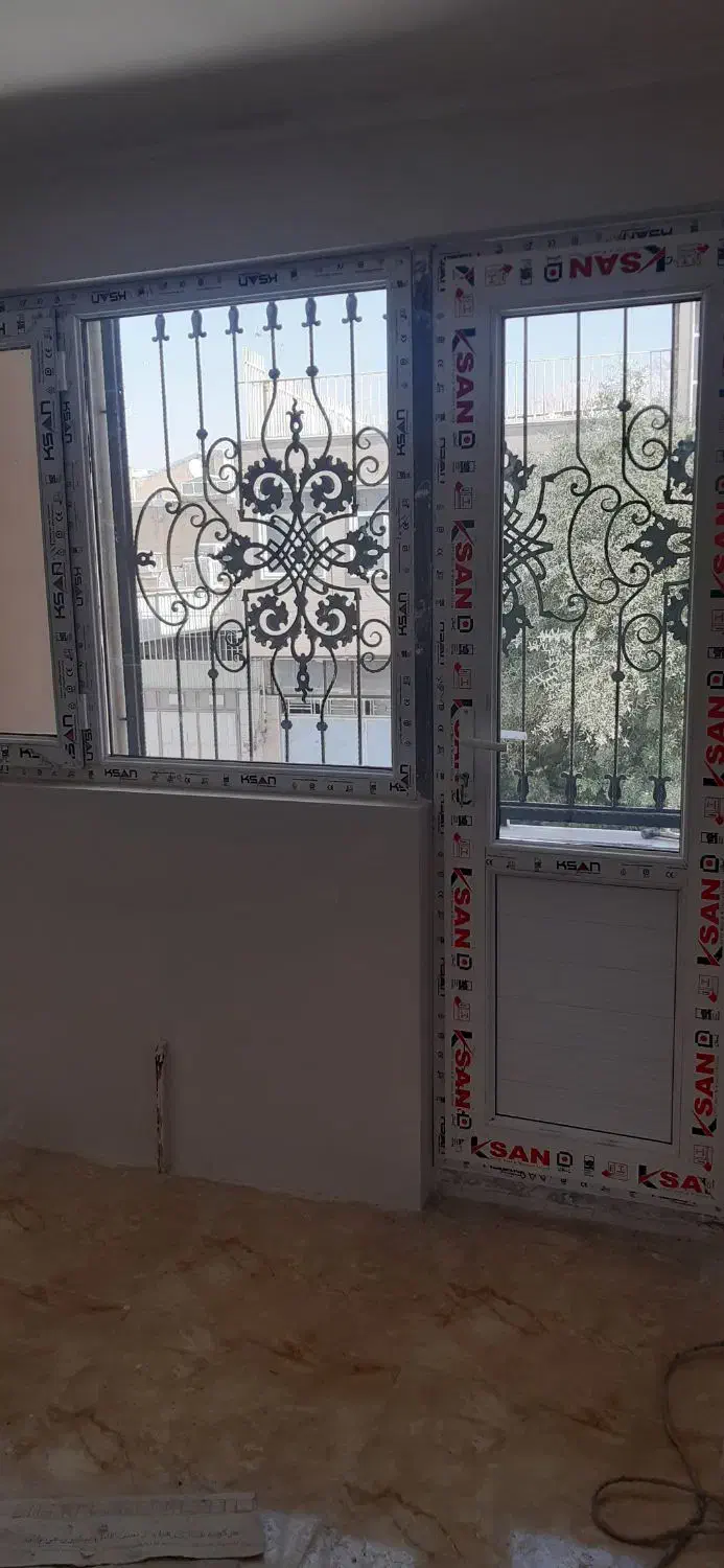 درب و پنجره دوجداره یو پی وی سی . انواع توری کشویی|خدمات پیشه و مهارت|کرمانشاه, |دیوار