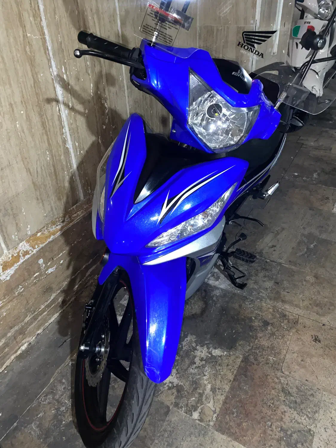 طرح ویو همتاز|موتورسیکلت|تهران, هفده شهریور|دیوار