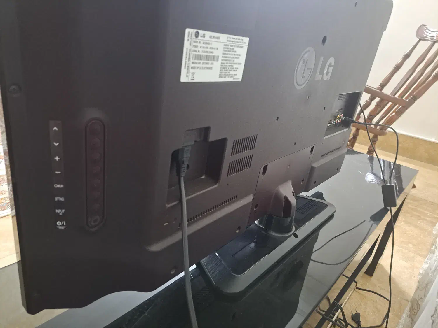 تلویزیون ال جی  ۴۲ اینچ اصل کره|تلویزیون و پروژکتور|بروجرد, |دیوار