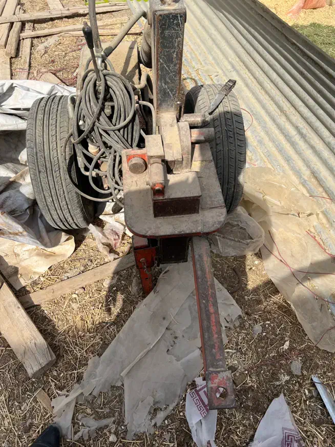 فروش قیچی وخمکن میلگرد|ماشین‌آلات صنعتی|شیراز, گچی|دیوار