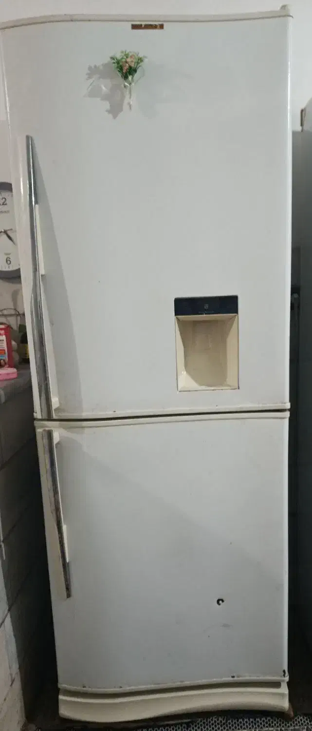 فروشی|یخچال و فریزر|پردیس, سیاه سنگ|دیوار