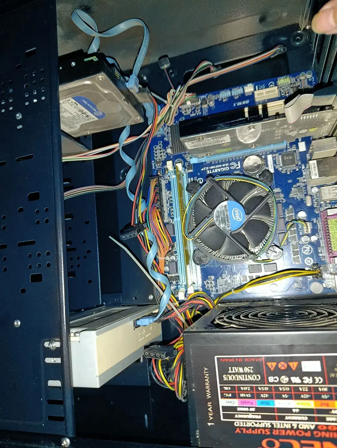 کامپیوتر کیس خانگی|رایانه رومیزی|شیراز, شهرک سراج‎|دیوار