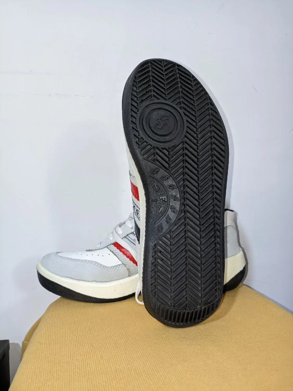 کفش S.F.S آکبند|کیف، کفش، کمربند|شهمیرزاد, |دیوار