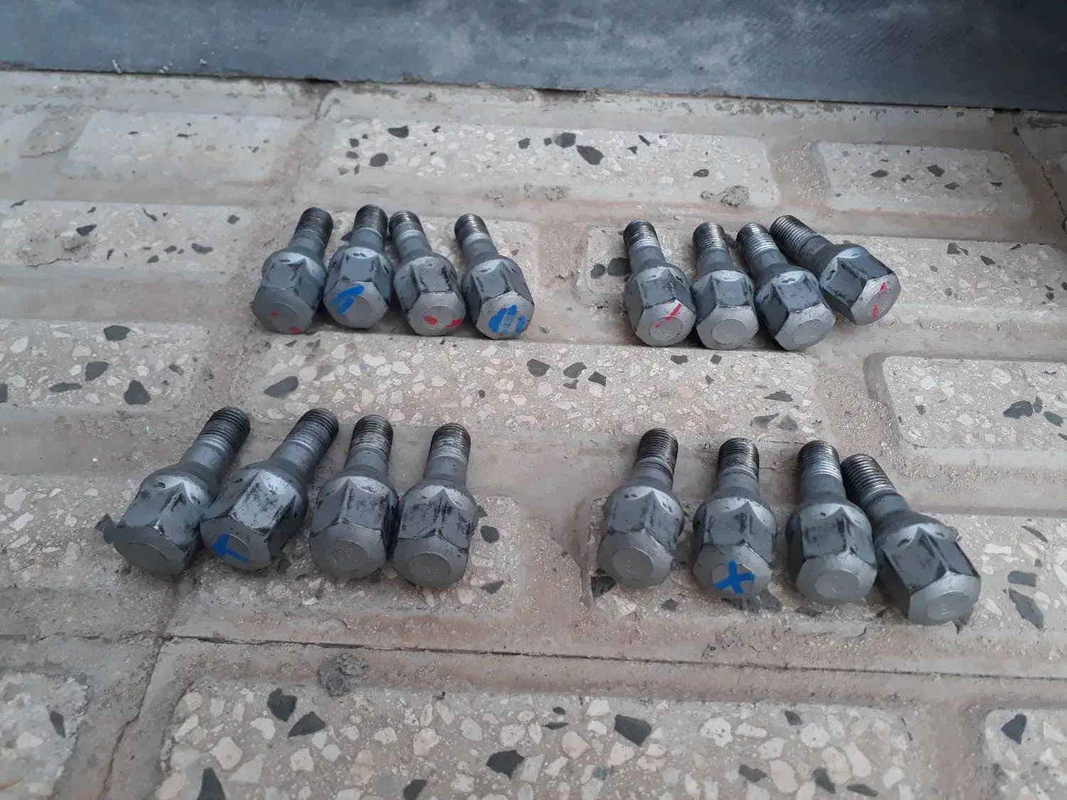 قالپاق و پیچ راناپلاس زیرصفری|قطعات یدکی و لوازم جانبی|محمدیه-قزوین, |دیوار