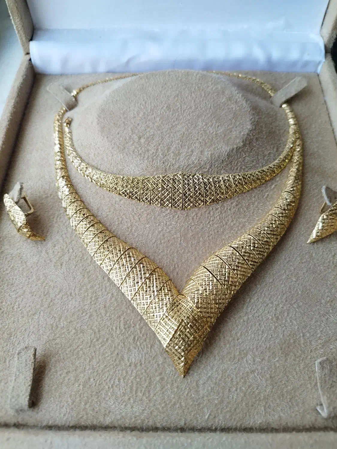 سرویس نو با اجرت ۳درصد|جواهرات|اصفهان, خانه اصفهان|دیوار