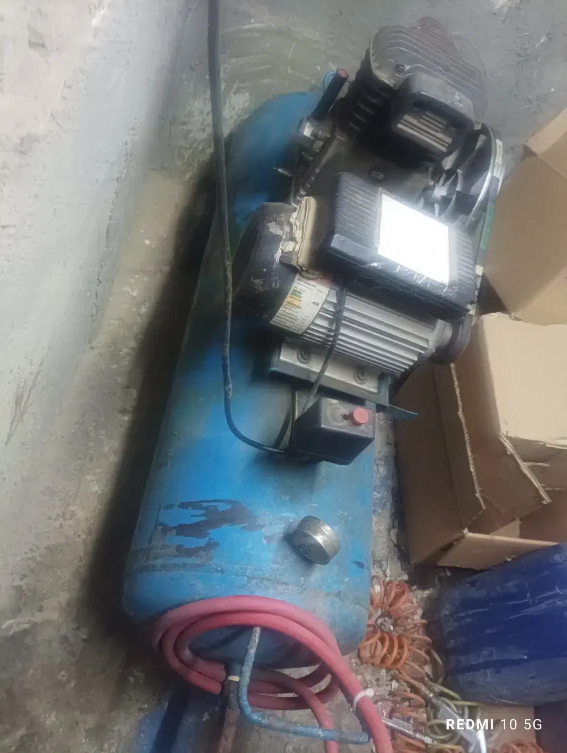 پمپ باد|ماشین‌آلات صنعتی|اندیشه, اندیشه فاز ۱|دیوار