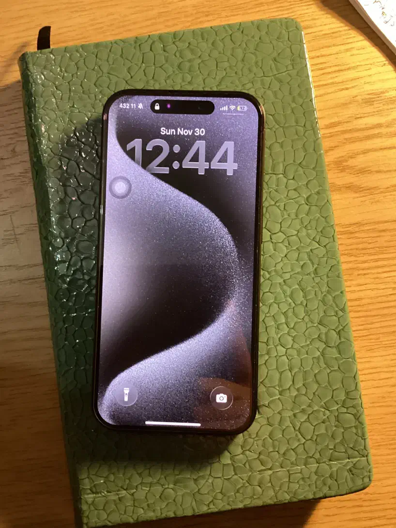 آیفون ۱۵ پرو ۲۵۶ گیگ نقدواقساط|موبایل|اصفهان, درب کوشک|دیوار