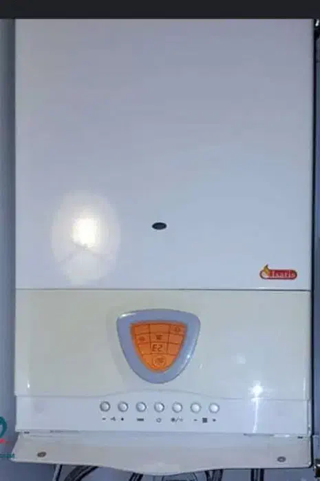 پکیج ایساتیس تمیزبا۳تارادیات آلومینیوم سالم درحدنو|آبگرمکن، پکیج، شوفاژ|آزادشهر, |دیوار