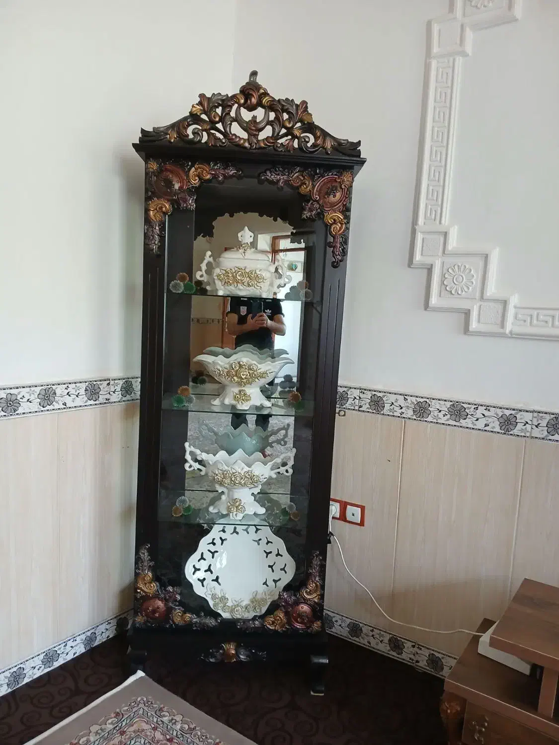 بوفه با وسایل|بوفه، ویترین، کنسول|قروه, |دیوار