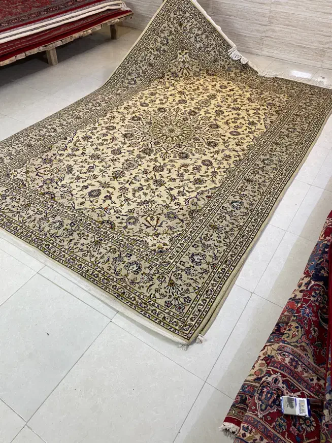 جفت نه متری کاشان کرم خاکی گوشتدار|فرش|همدان, |دیوار