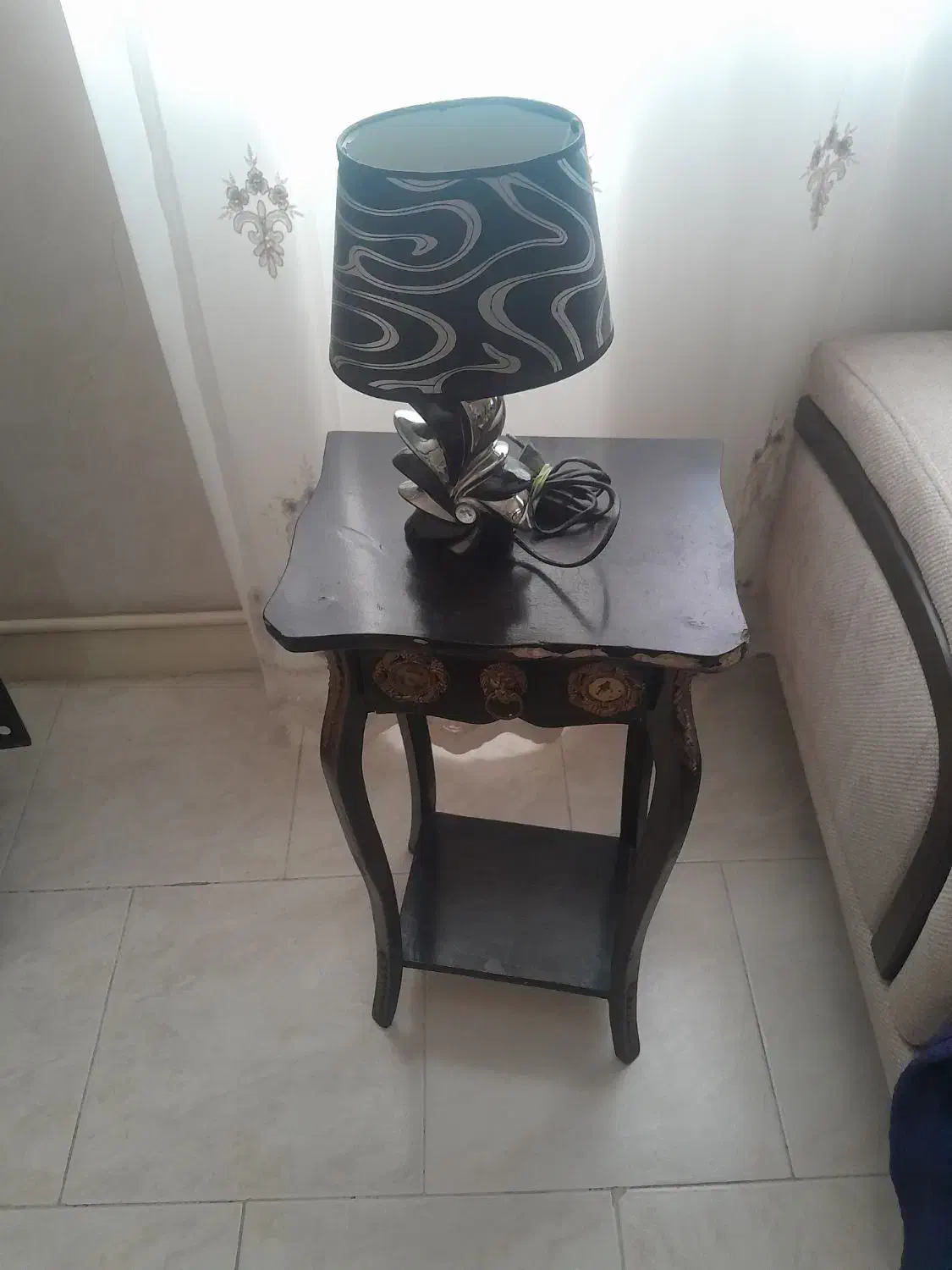 میز تلفن و چراغ مطالعه|چراغ خواب و آباژور|فردیس, خیام غربی|دیوار