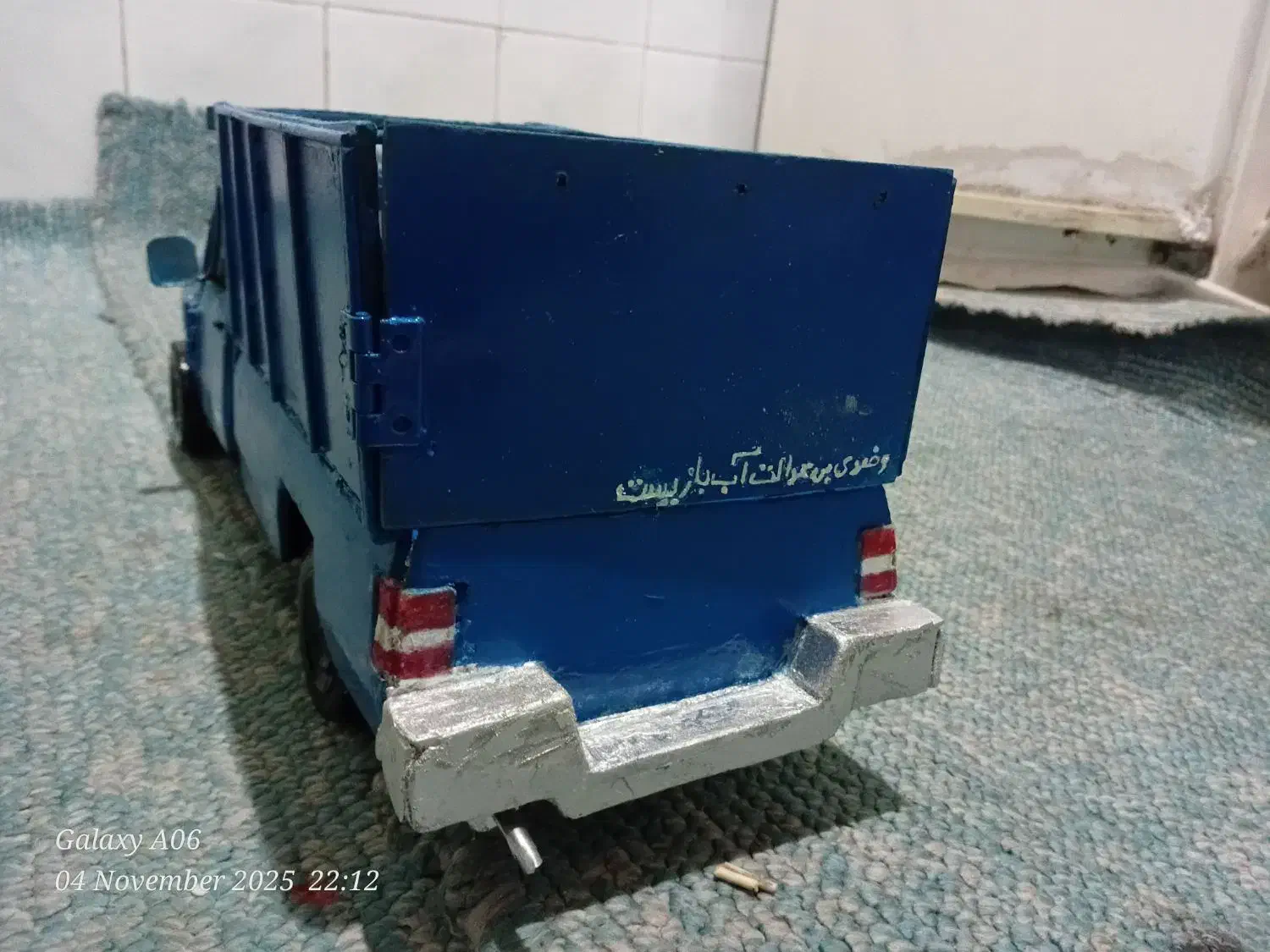 ماکت چوبی نیسان|مجسمه، تندیس، ماکت|تهران, شهرک ولیعصر جنوبی|دیوار