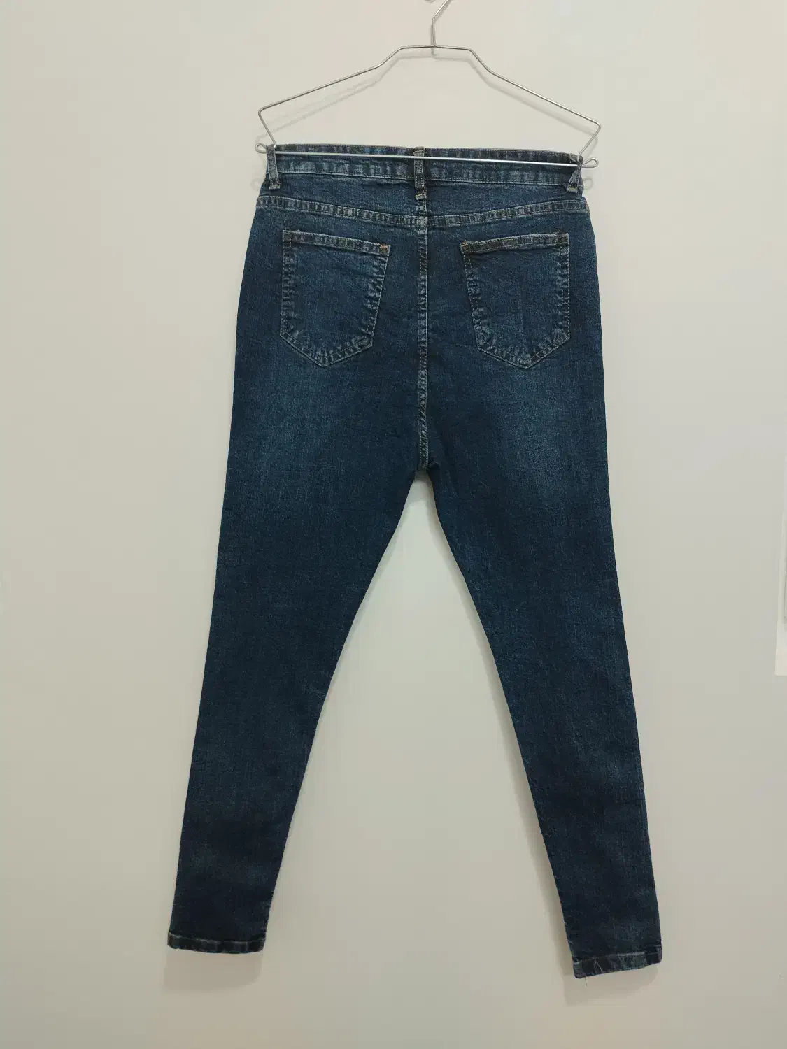 شلوار لی نو|لباس|قم, دروازه ری|دیوار