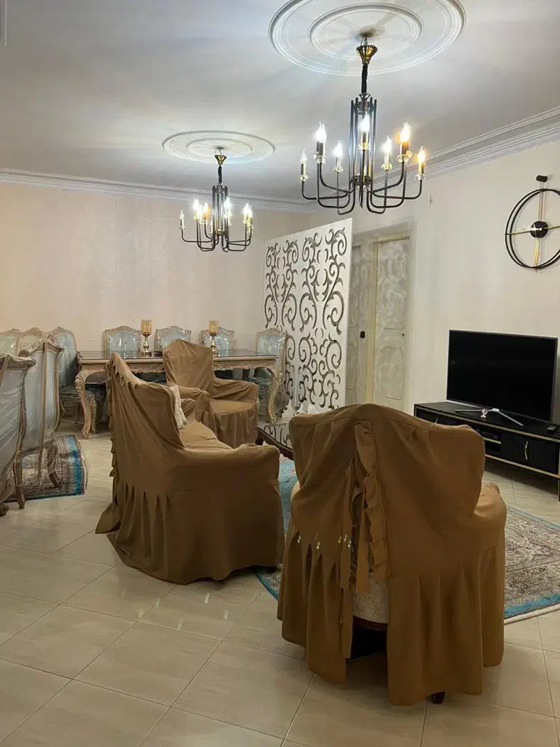 90متر سالن پرده خور باپارکینگ و 12مترانباری