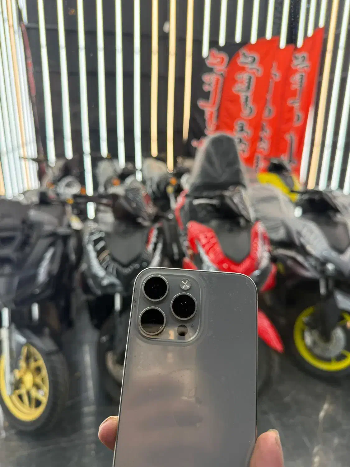 معاوضهNVXآیروکس۱۸۰صفرAdv150با بیوک شورلت نوا جیپ|موتورسیکلت|تهران, عباسآباد|دیوار