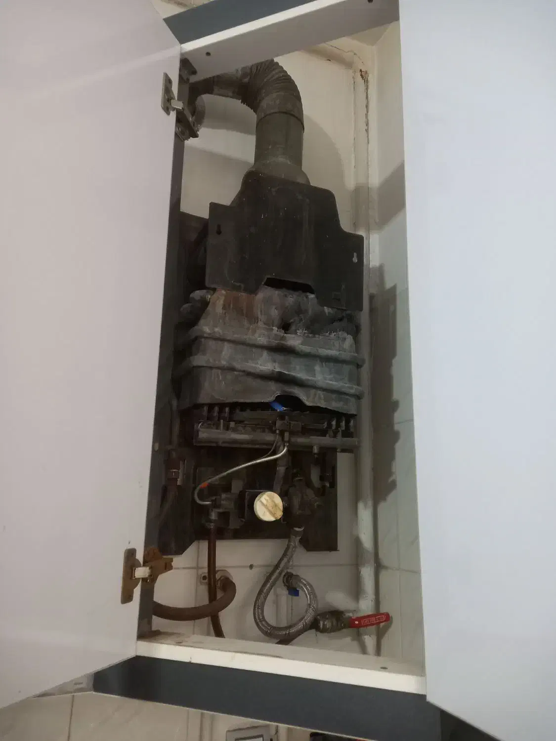 تعمیرسرویس آبگرمکن وبخاری|خدمات پیشه و مهارت|خرم‌آباد, |دیوار