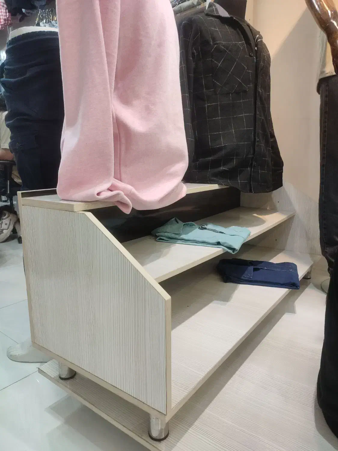 ویترین بوتیک|فروشگاه و مغازه|رضوانشهر, |دیوار