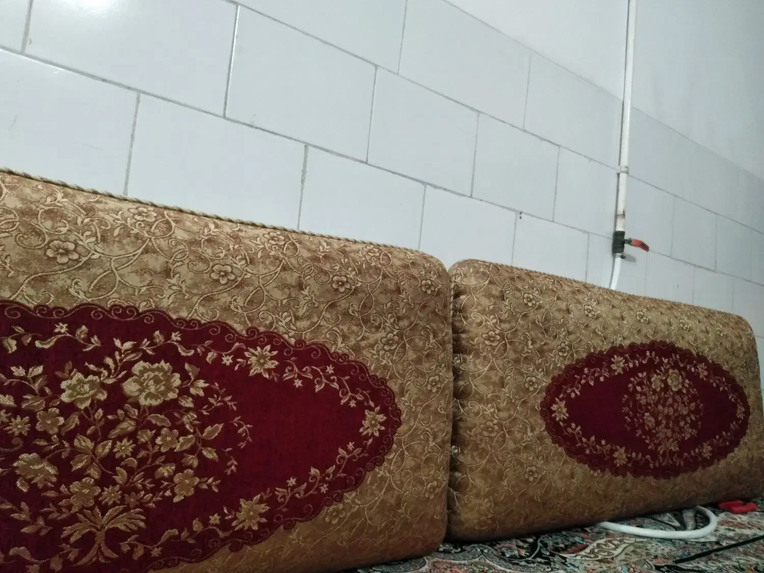 فرش پشتی|فرش|یزد, |دیوار