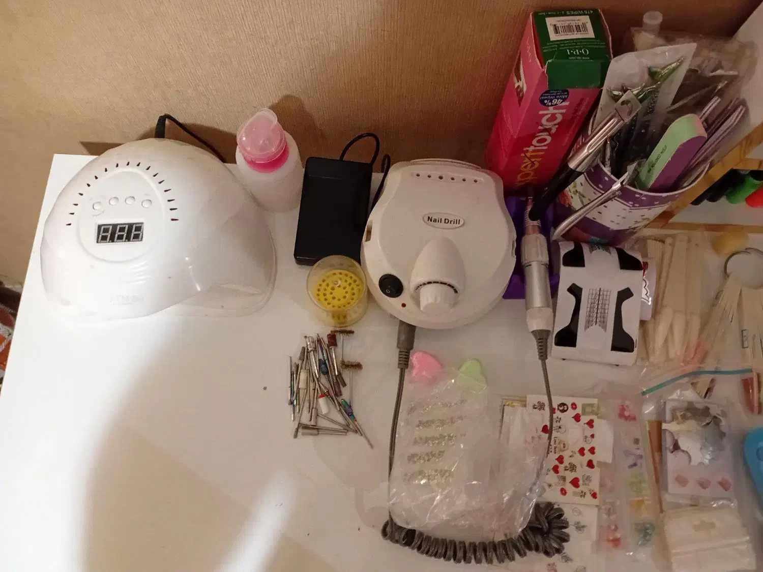 لوازم کاشت ناخن|آرایشی، بهداشتی، درمانی|مشکیندشت, |دیوار