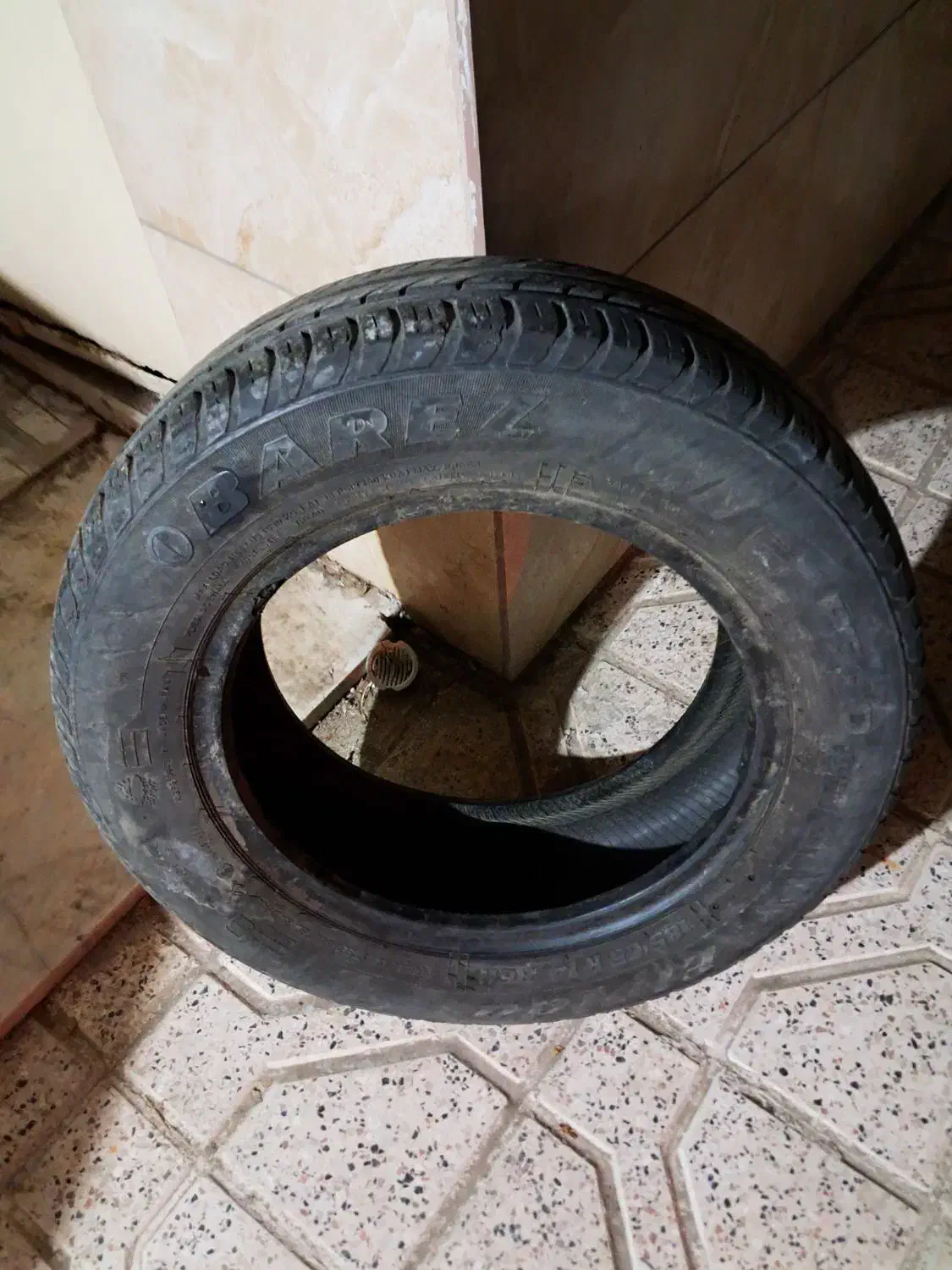 یک عدد لاستیک|قطعات یدکی و لوازم جانبی|مشهد, سمزقند|دیوار