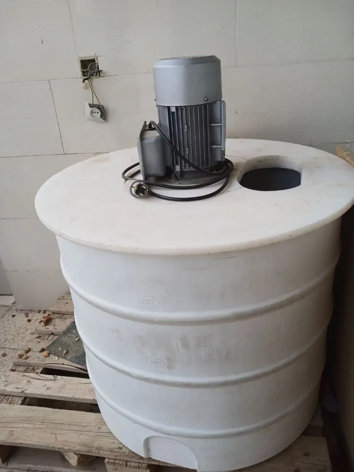 مشکه برقی ۳۰۰ لیتری|سایر لوازم برقی|گلپایگان, |دیوار